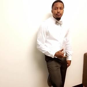 Meet your Posher, Deandre